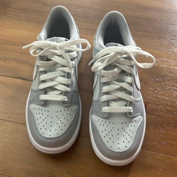 Nike Dunk Low Size 4Y! - Picture 2 of 5